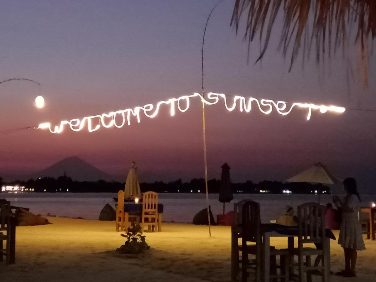 Sunset Beach Bungalow Gili Meno Exterior foto